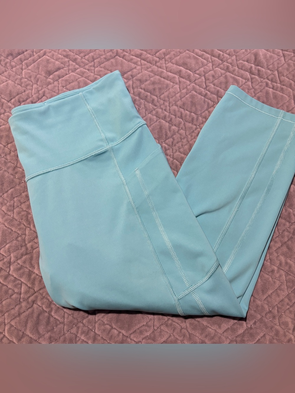 Athleta Ultimate Stash Capri Size L
